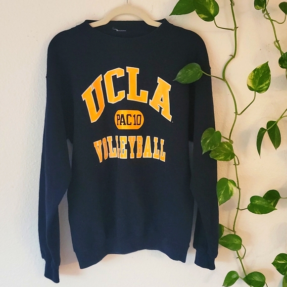 Sweaters - UCLA volleyball sweatshirt
